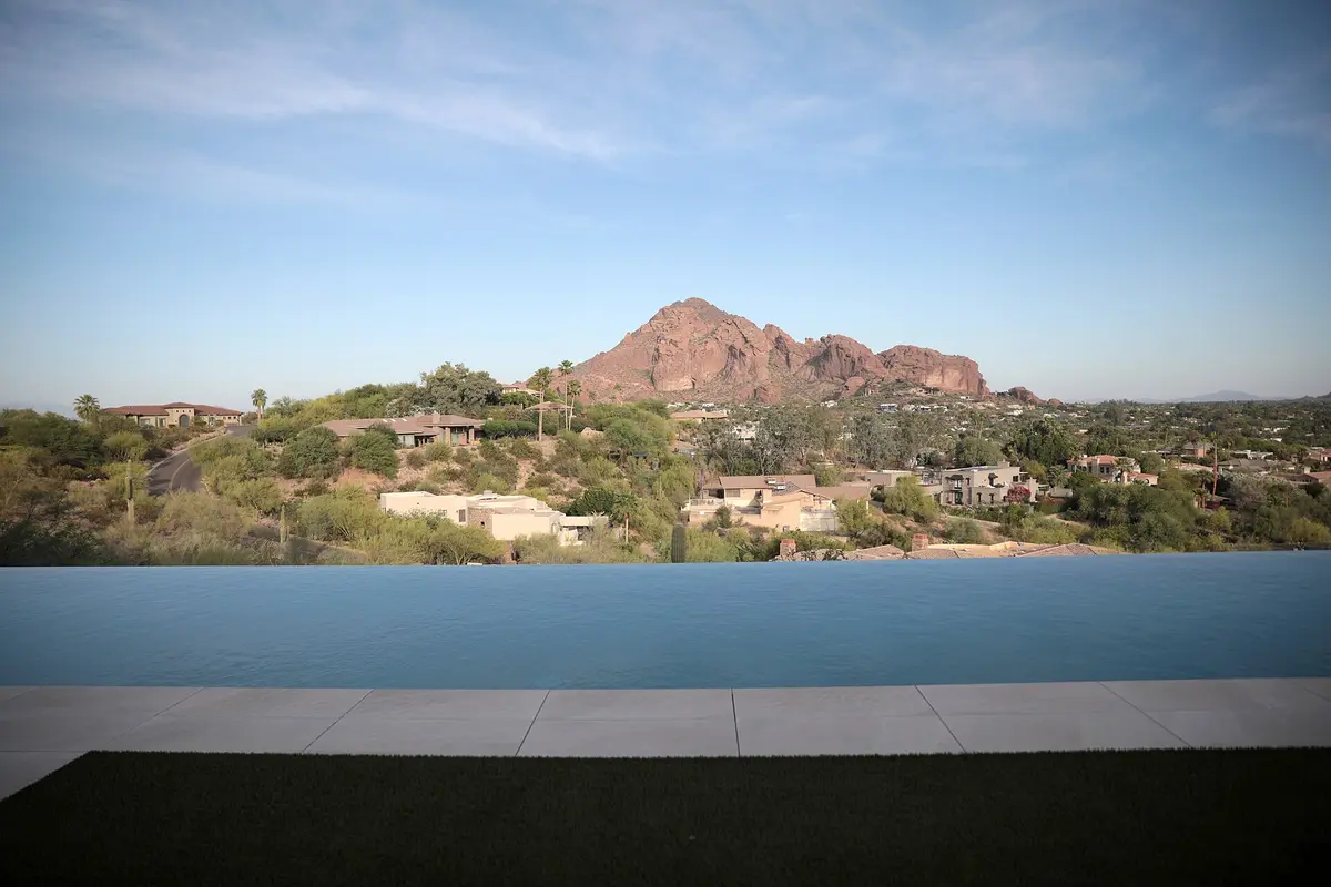 Paradise Valley landscape and mountain setting