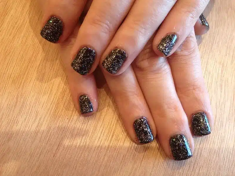 Glitter Dip Nails